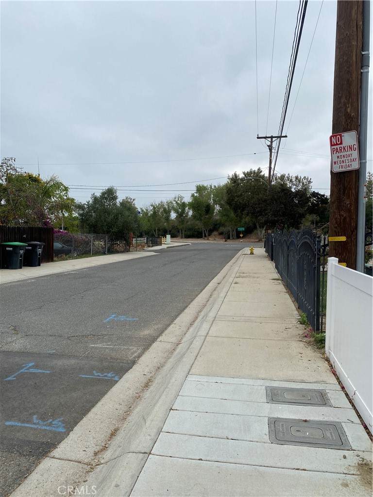 https://bt-photos.global.ssl.fastly.net/socal/orig_boomver_1_411226458-2.jpg