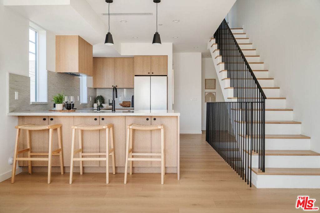 6765 Lexington Avenue - Photo 1