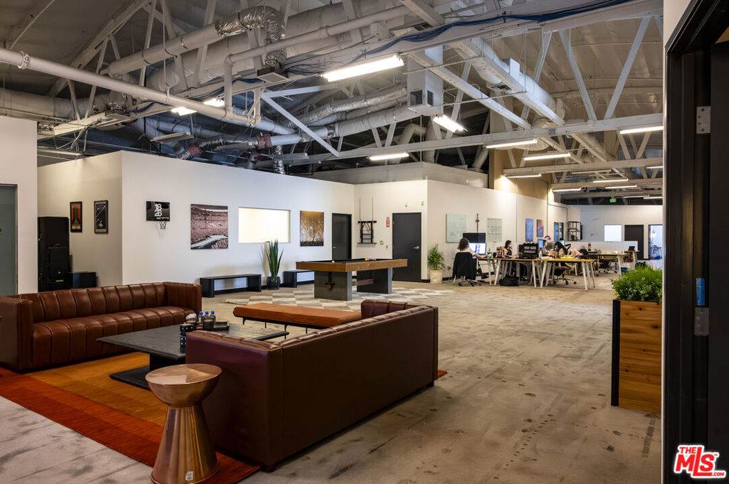 640 Glenwood Place - Photo 1