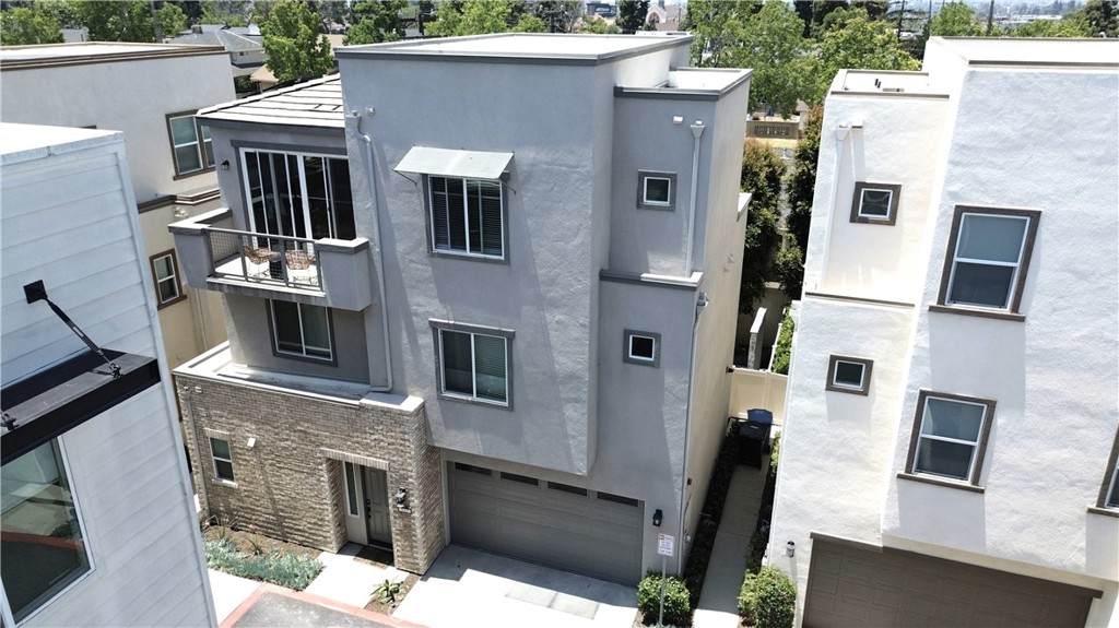 https://bt-photos.global.ssl.fastly.net/socal/orig_boomver_1_411341111-2.jpg