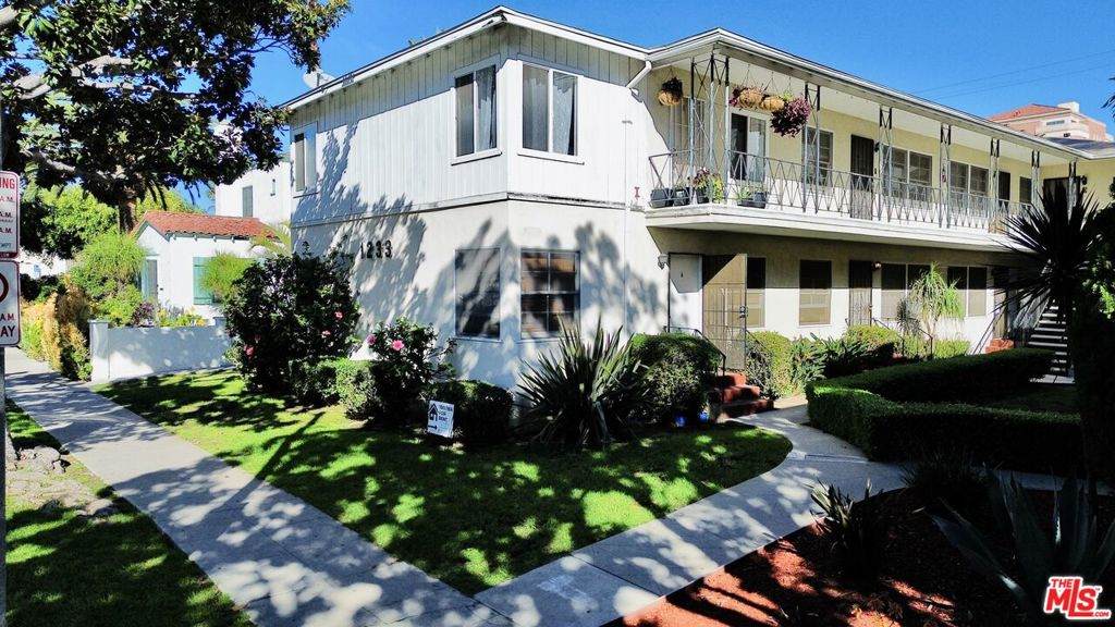 1233 14th Street - Photo 1