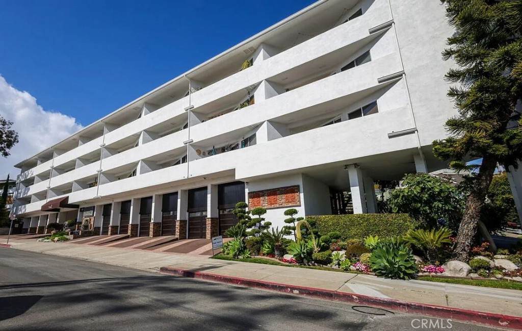 100 Cliff Drive - Photo 1