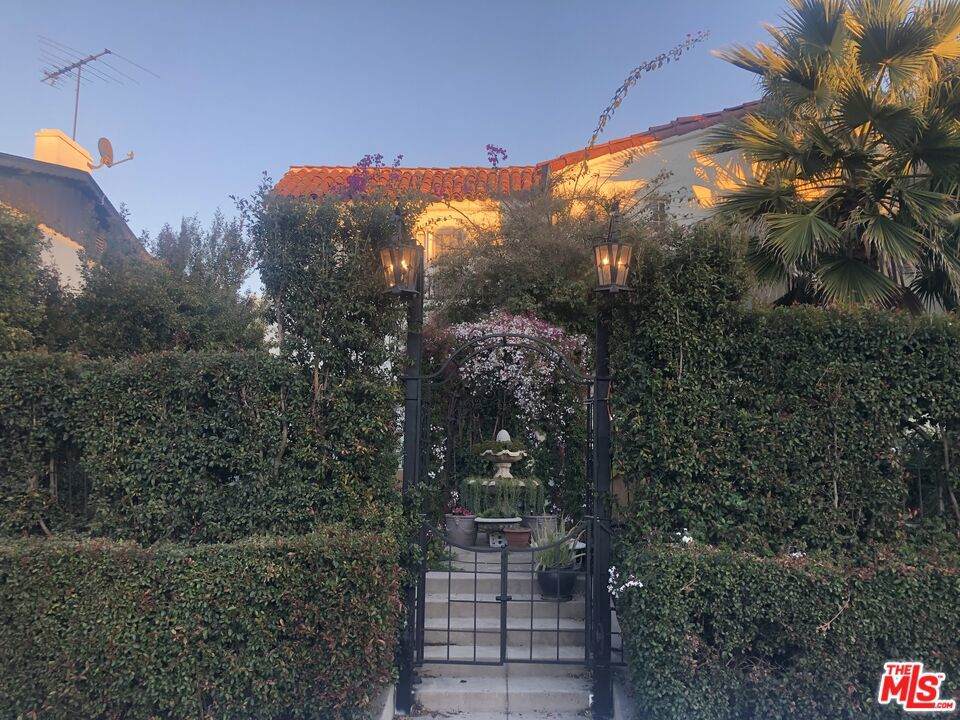 https://bt-photos.global.ssl.fastly.net/socal/orig_boomver_1_411447513-2.jpg