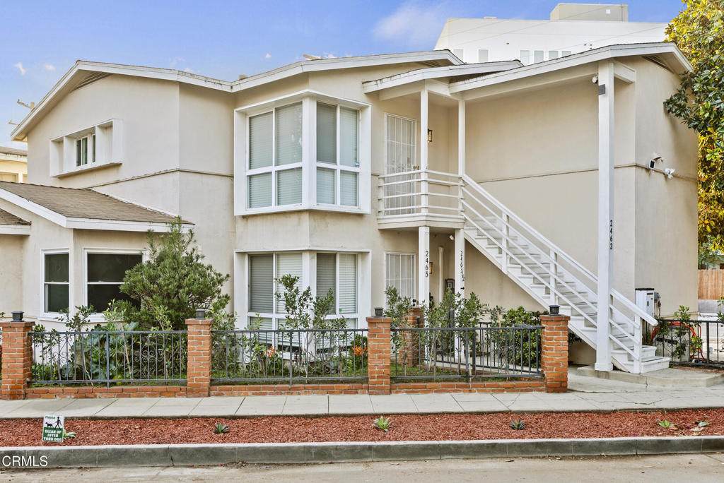 2463 Federal Avenue - Photo 1