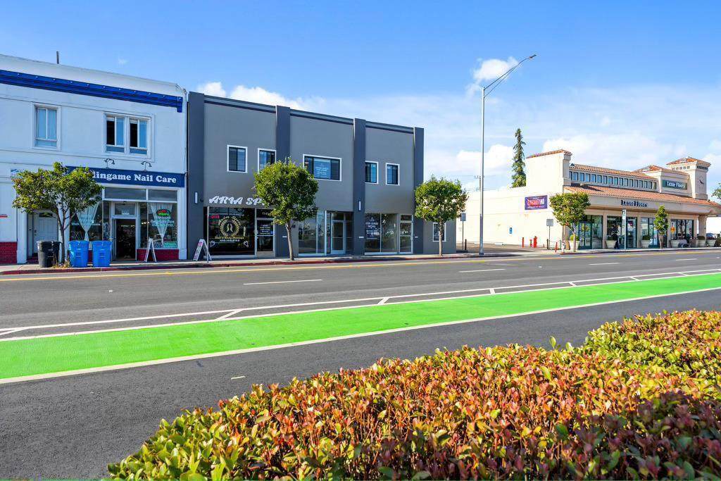 1145 California Drive - Photo 1