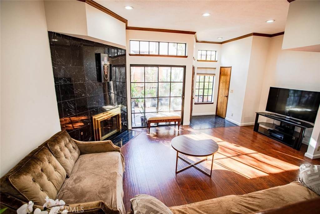 https://bt-photos.global.ssl.fastly.net/socal/orig_boomver_1_411689450-2.jpg