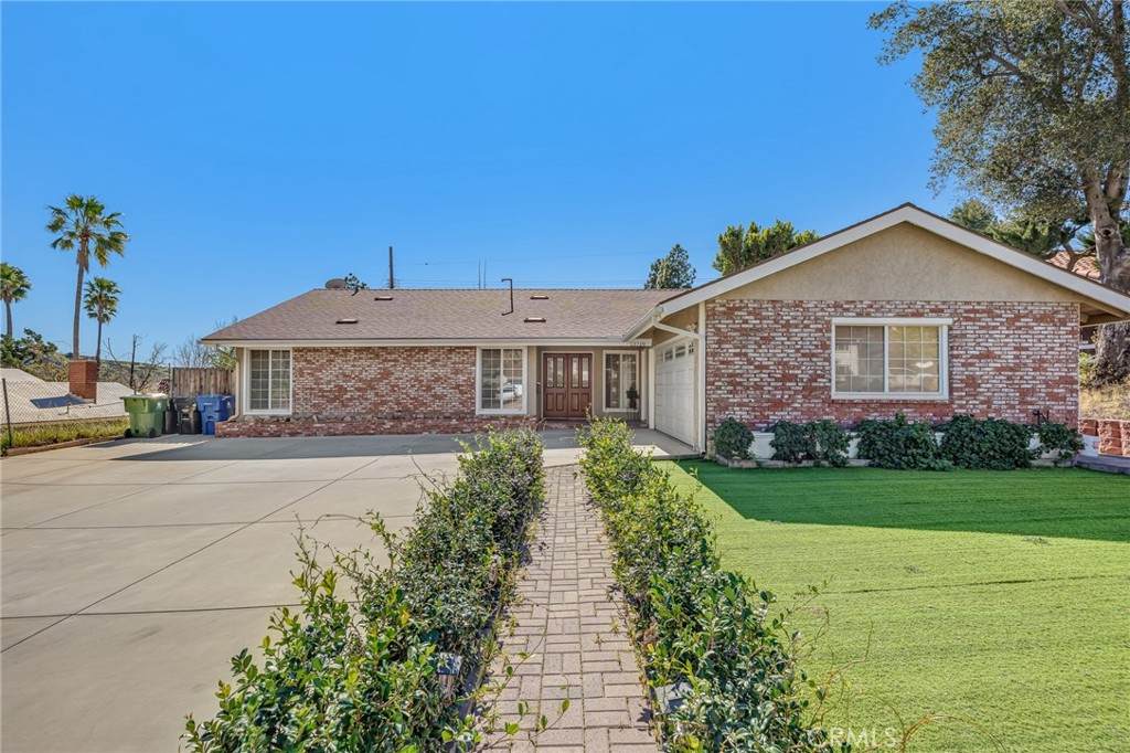 13719 Gavina Avenue - Photo 1