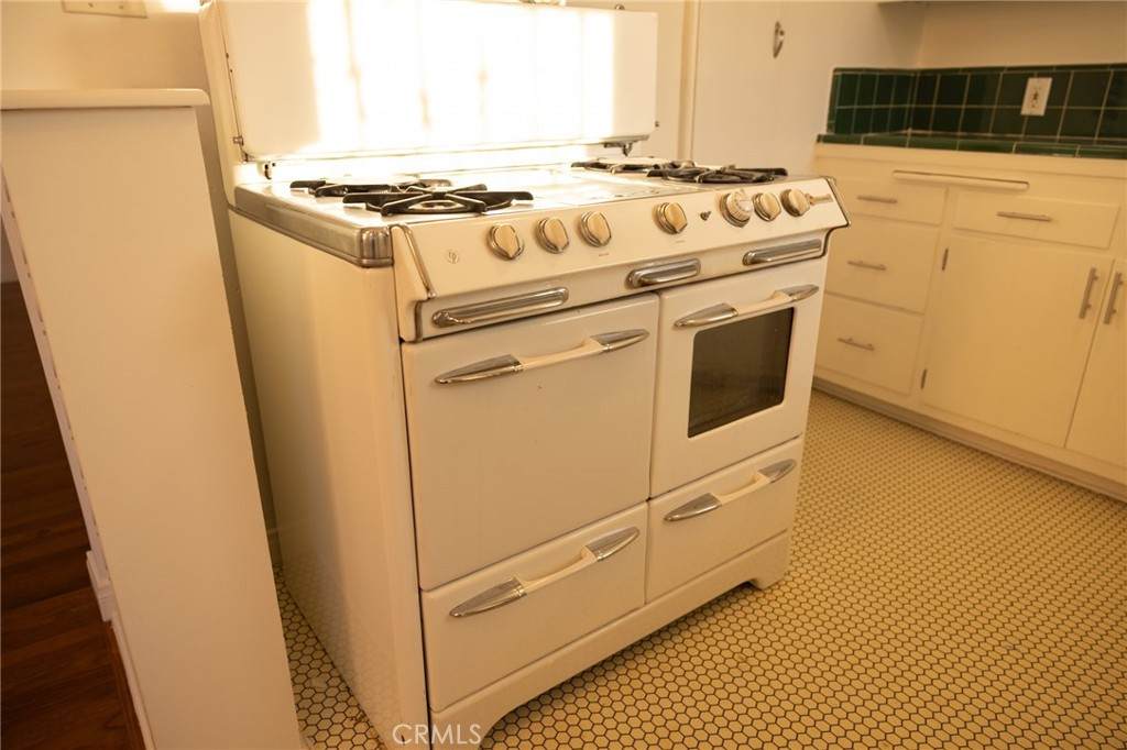 https://bt-photos.global.ssl.fastly.net/socal/orig_boomver_1_411739086-2.jpg