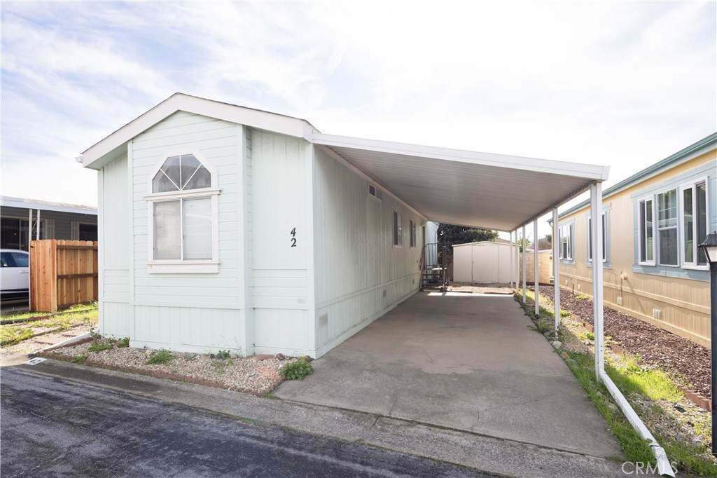 3057 Higuera - Photo 1