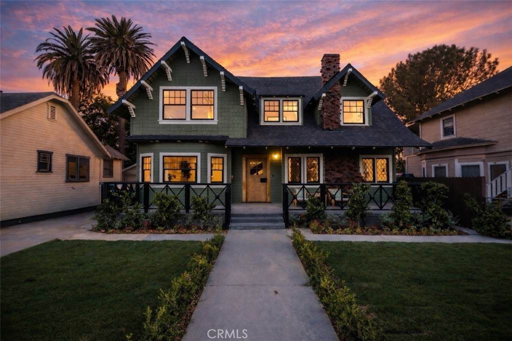 1432 Kellam - Photo 1