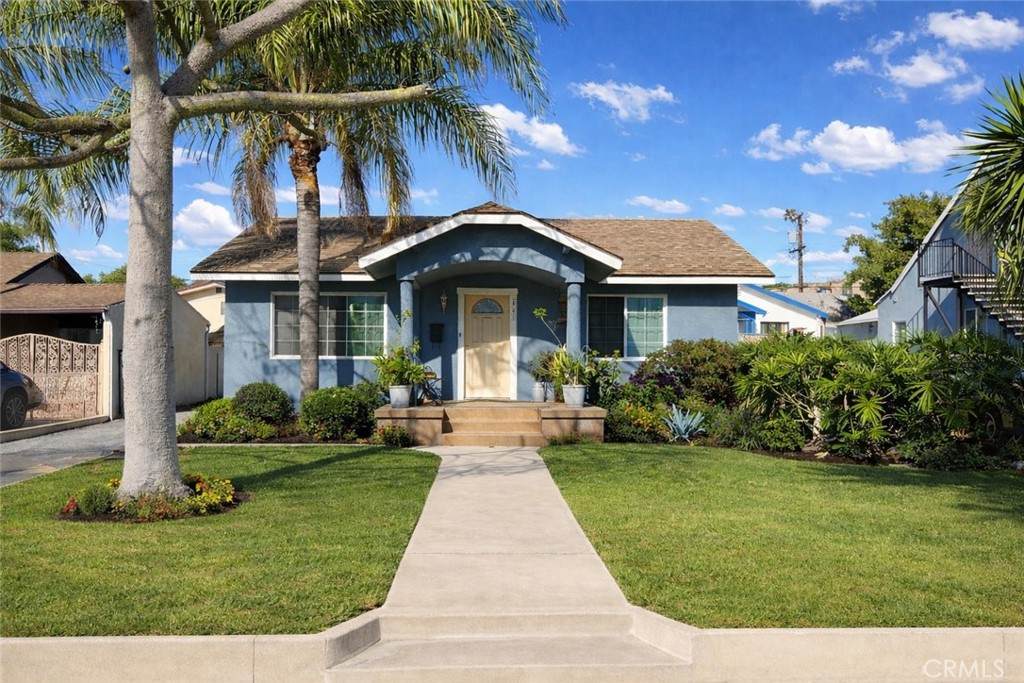 441 W Maple St - Photo 1