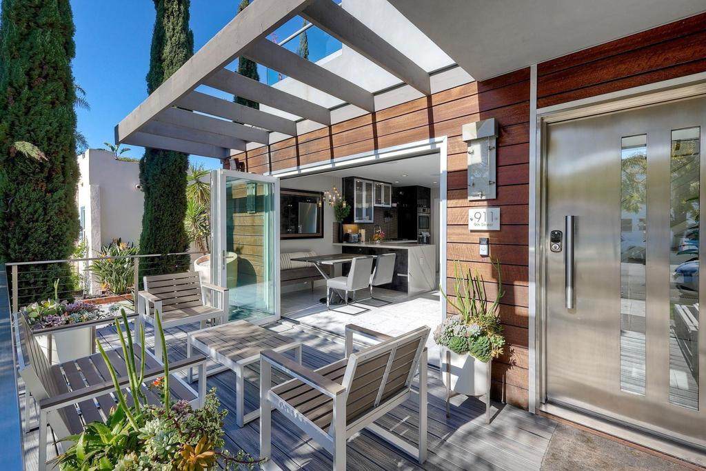 911 9Th St - Photo 1