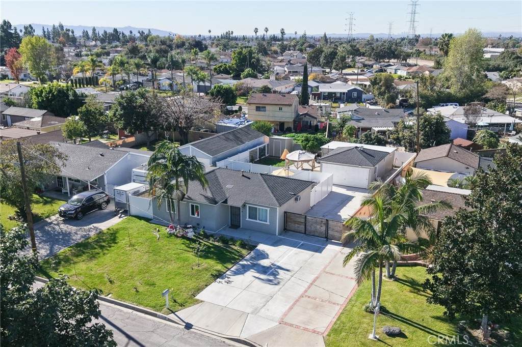 5505 Traymore Avenue - Photo 1