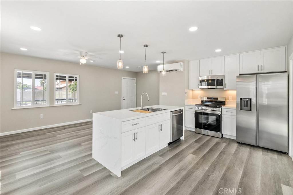 9831 Oleander Avenue - Photo 1