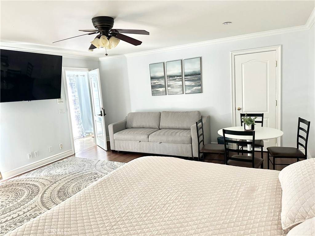 11832 Circle - Photo 1
