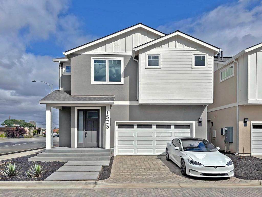 1503 Love Court - Photo 1