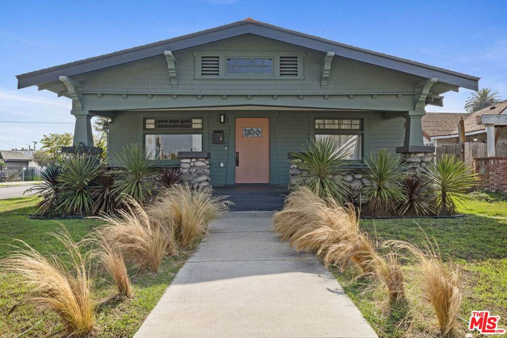 1800 42nd Street - Photo 1