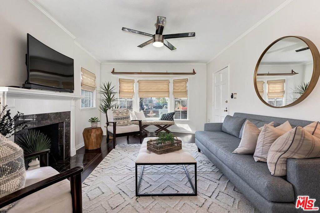 2218 Genesee Avenue - Photo 1