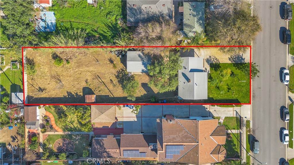 1413 Spruce - Photo 1