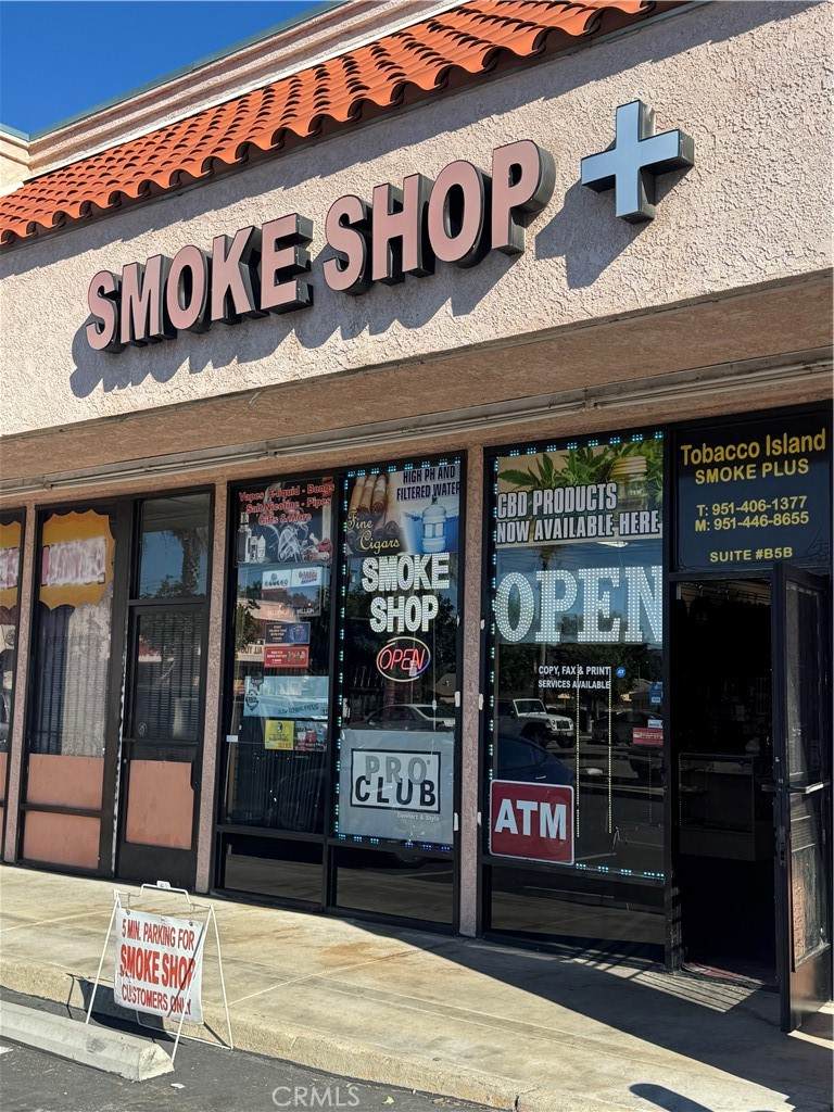 10051 Magnolia Avenue - Photo 1