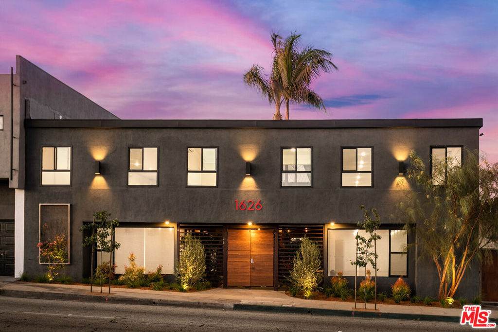 1626 Centinela Avenue - Photo 1