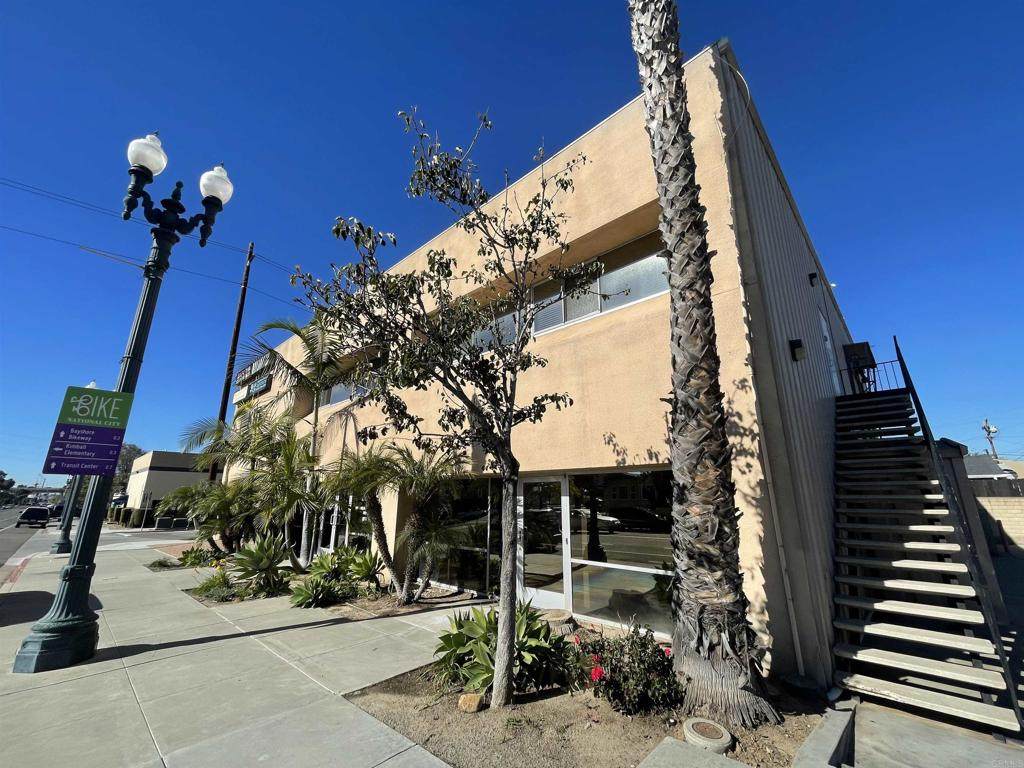 135 Civic Center Drive - Photo 1