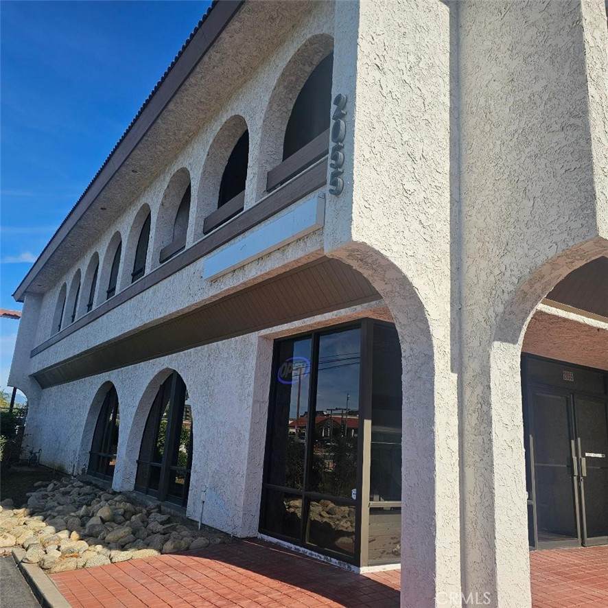 2055 Hamner - Photo 1