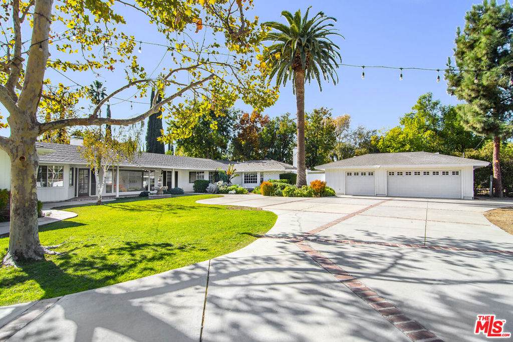 https://bt-photos.global.ssl.fastly.net/socal/orig_boomver_1_412044638-2.jpg