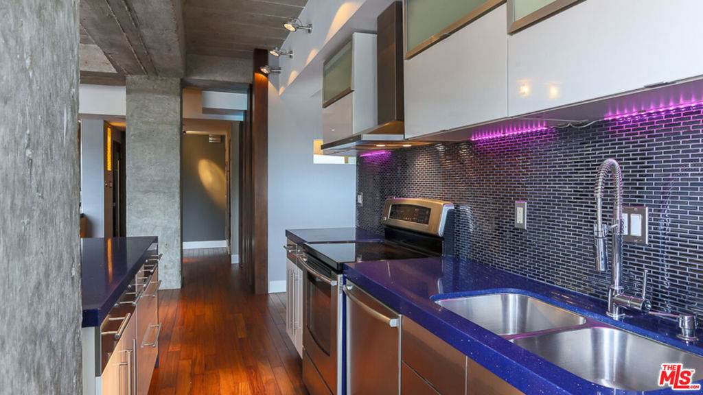 7250 Franklin Avenue - Photo 1
