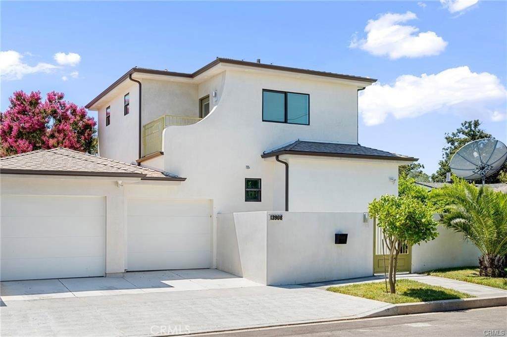 13908 Collins Street - Photo 1