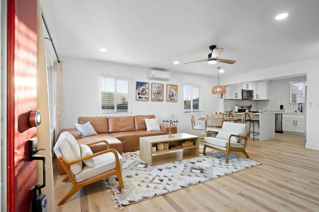 5028 Monroe Avenue - Photo 1