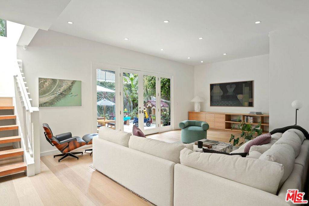 https://bt-photos.global.ssl.fastly.net/socal/orig_boomver_1_412089947-2.jpg