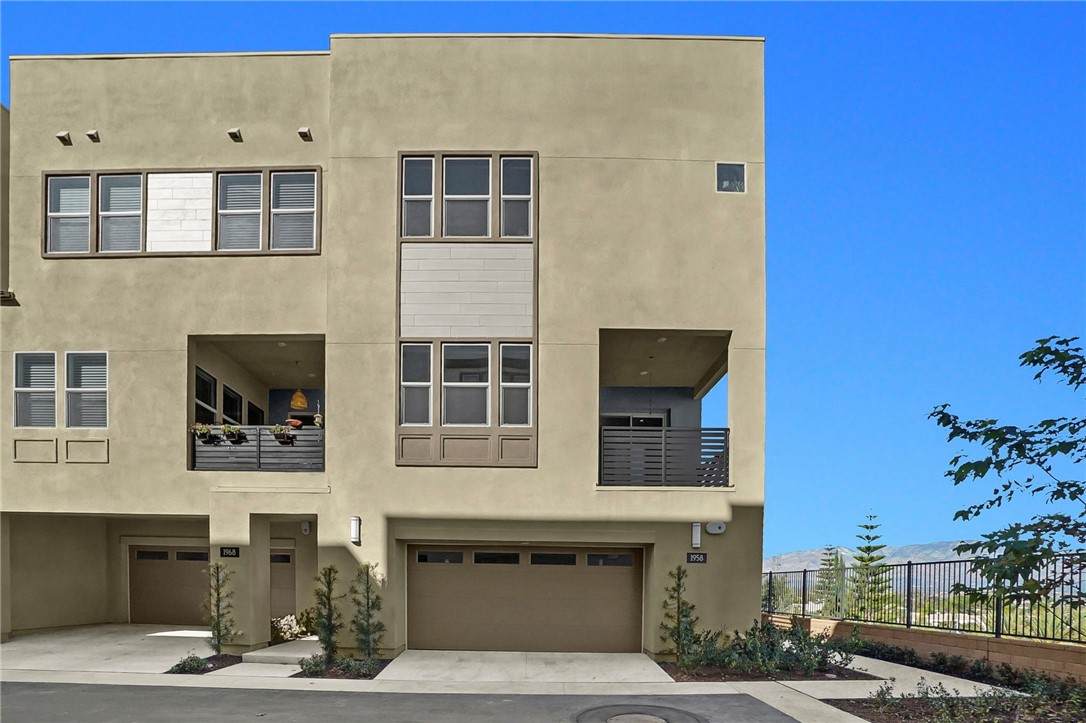 1958 Hollyleaf Terrace - Photo 1