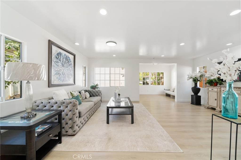 347 Stedman Place - Photo 1