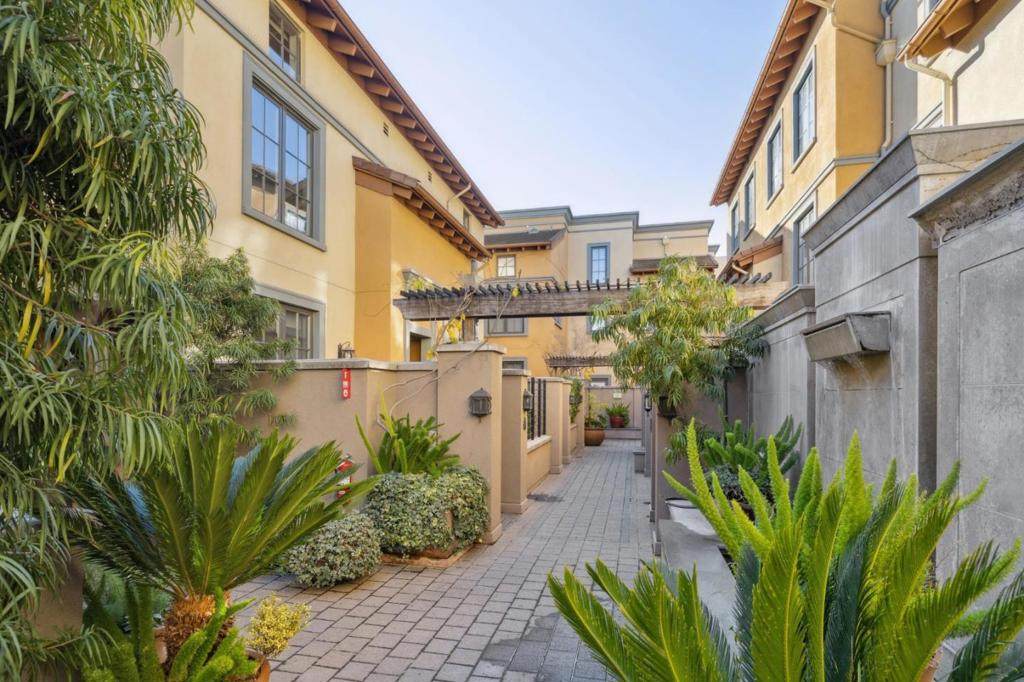 356 Santana Row - Photo 1