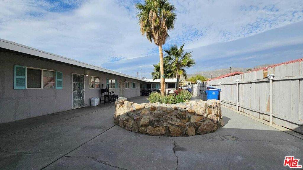https://bt-photos.global.ssl.fastly.net/socal/orig_boomver_3_412168389-2.jpg