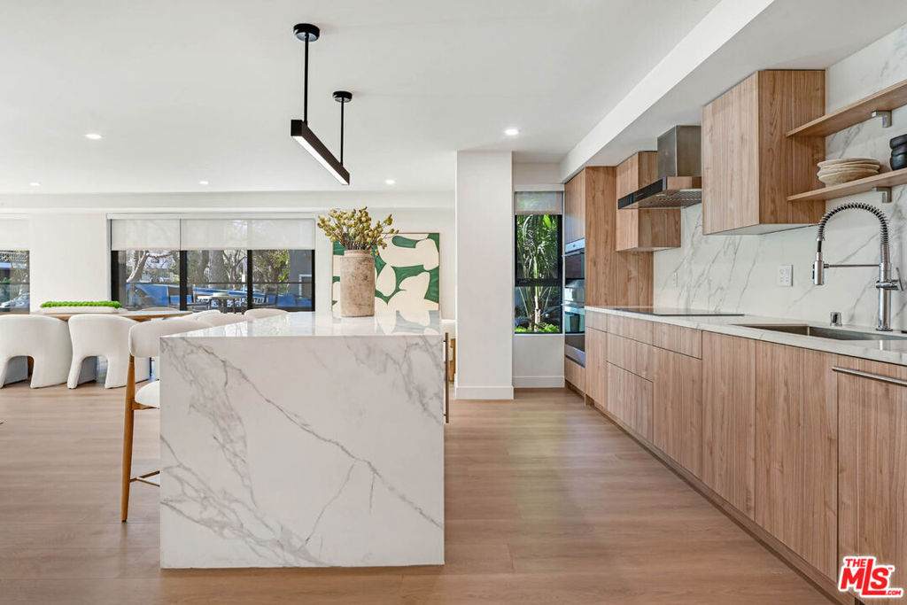 350 Palm Drive - Photo 1