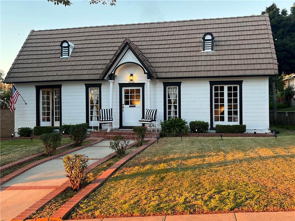 13521 Terrace - Photo 1