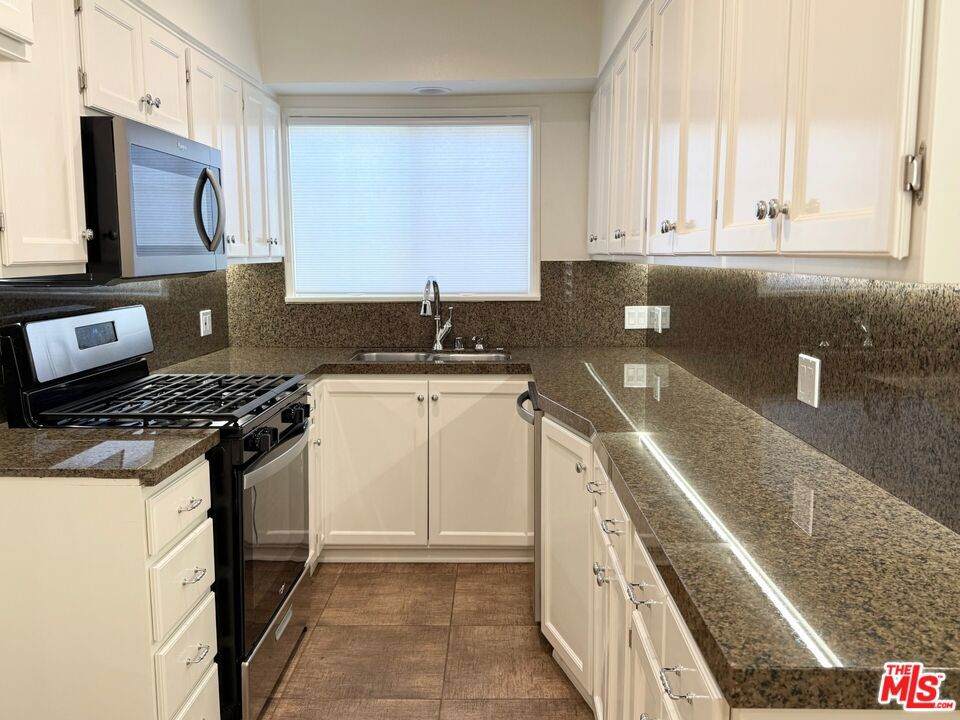 https://bt-photos.global.ssl.fastly.net/socal/orig_boomver_1_412320923-2.jpg