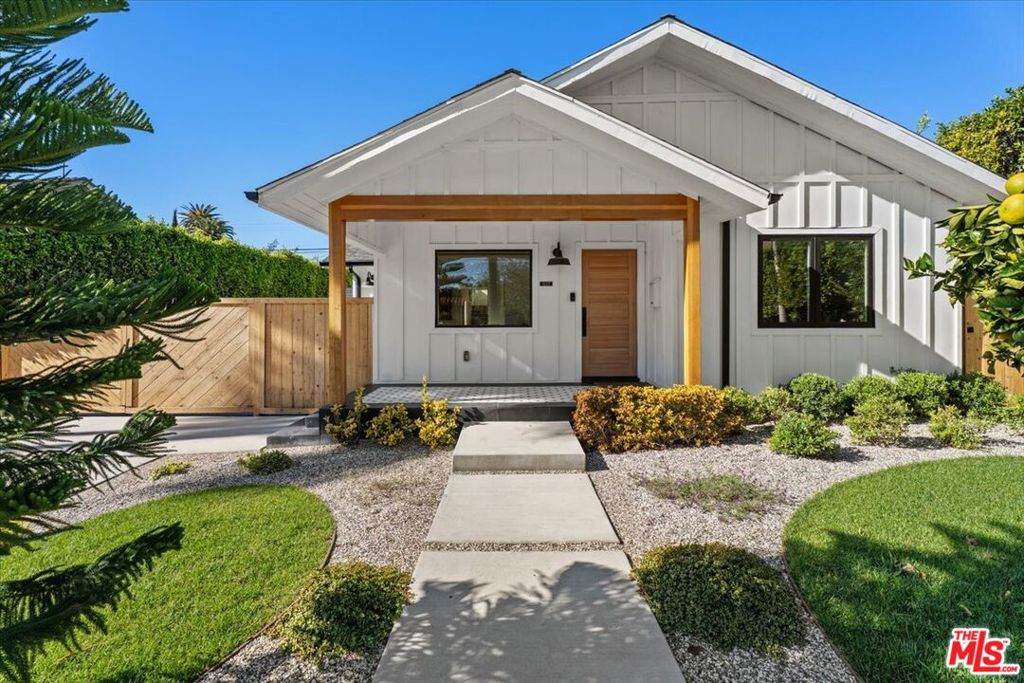 1607 Spaulding Avenue - Photo 1