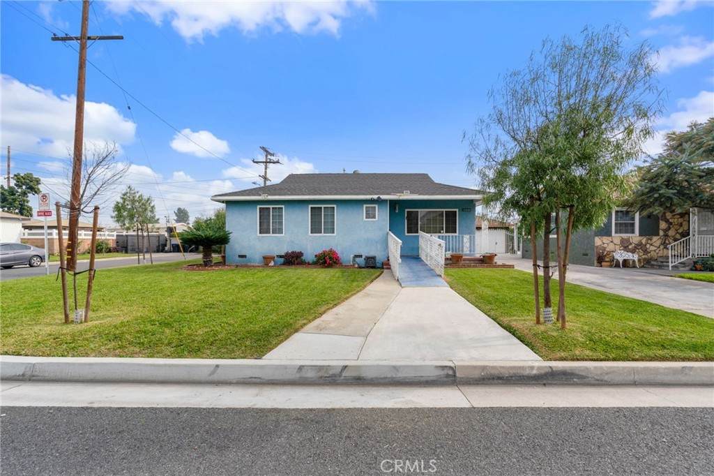 12420 Benfield Ave - Photo 1