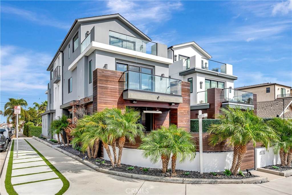620 Huntington Street - Photo 1