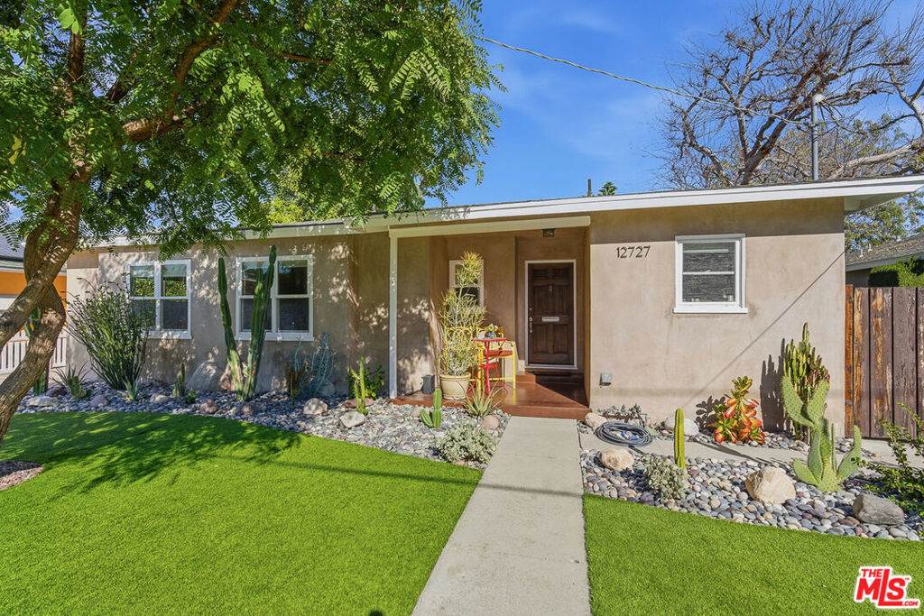 12727 La Maida Street - Photo 1