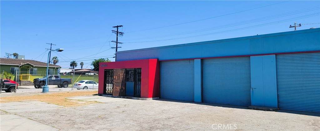 2400 Florence Avenue - Photo 1