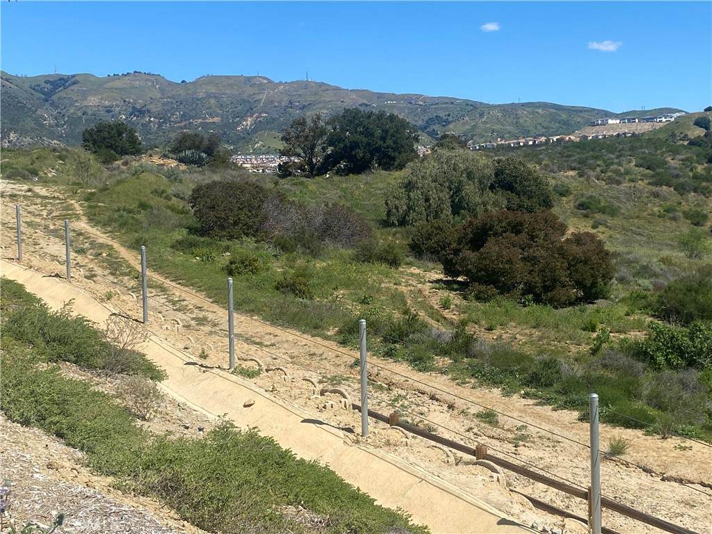 https://bt-photos.global.ssl.fastly.net/socal/orig_boomver_1_412393812-2.jpg