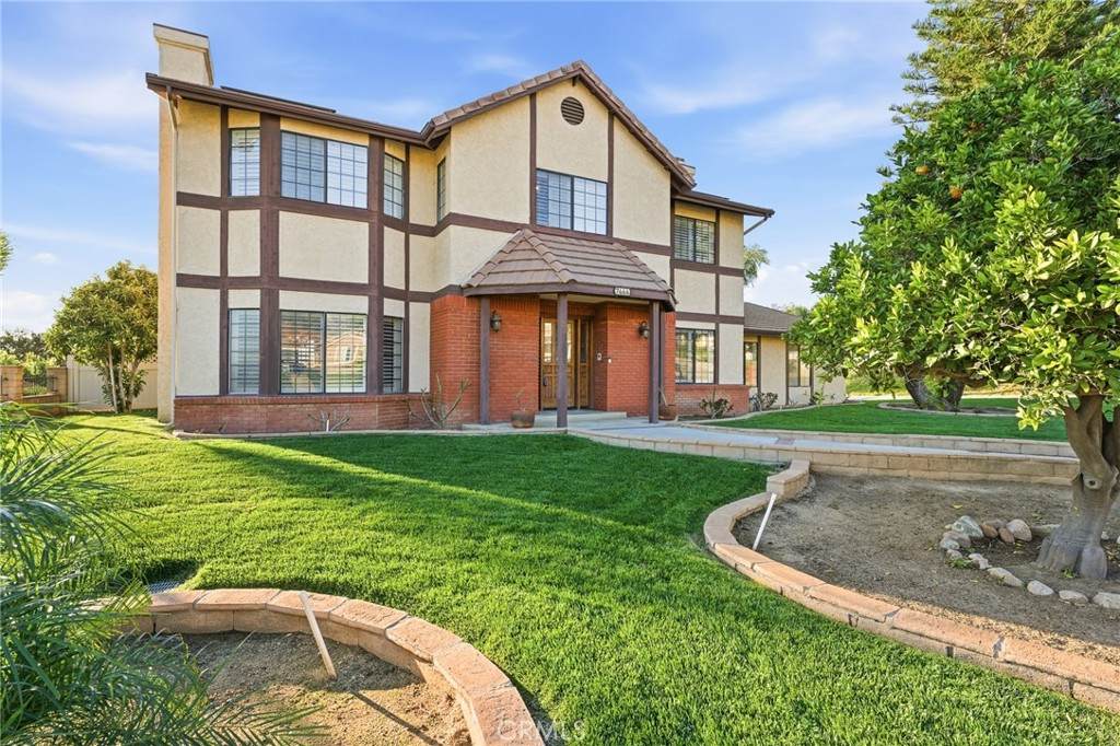 https://bt-photos.global.ssl.fastly.net/socal/orig_boomver_1_412411383-2.jpg