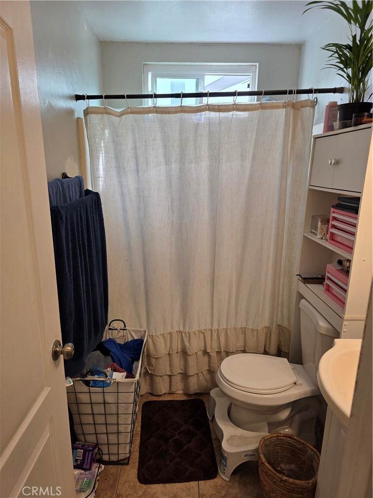 22184 Hupa - Photo 1