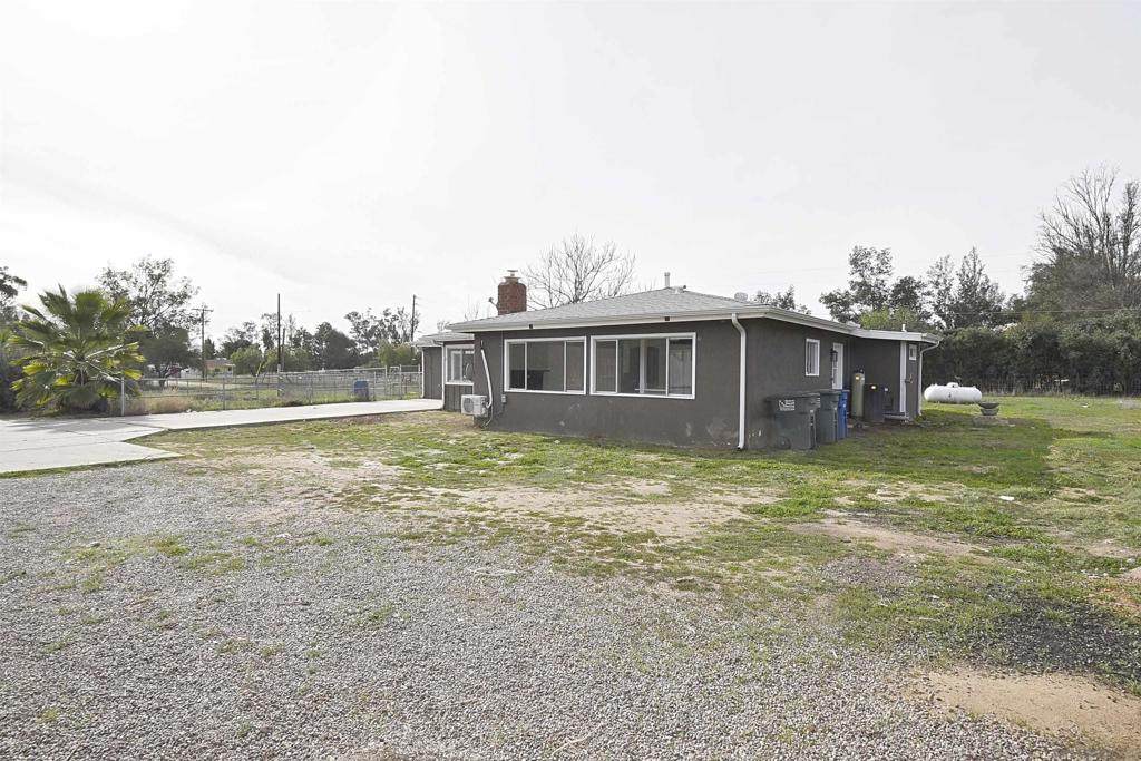 401 Washington Street - Photo 1