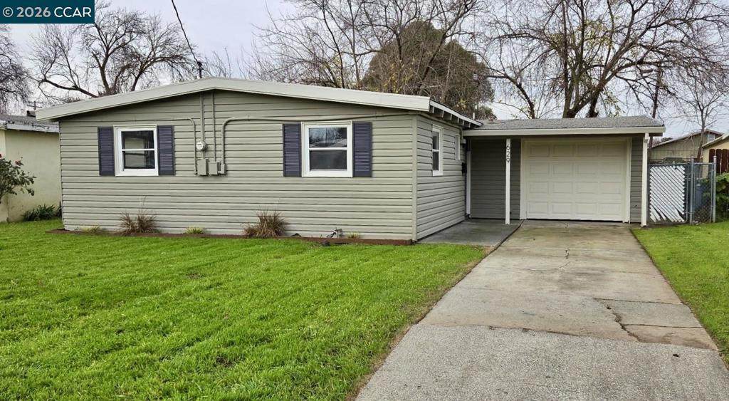 629 Murdock Ave - Photo 1