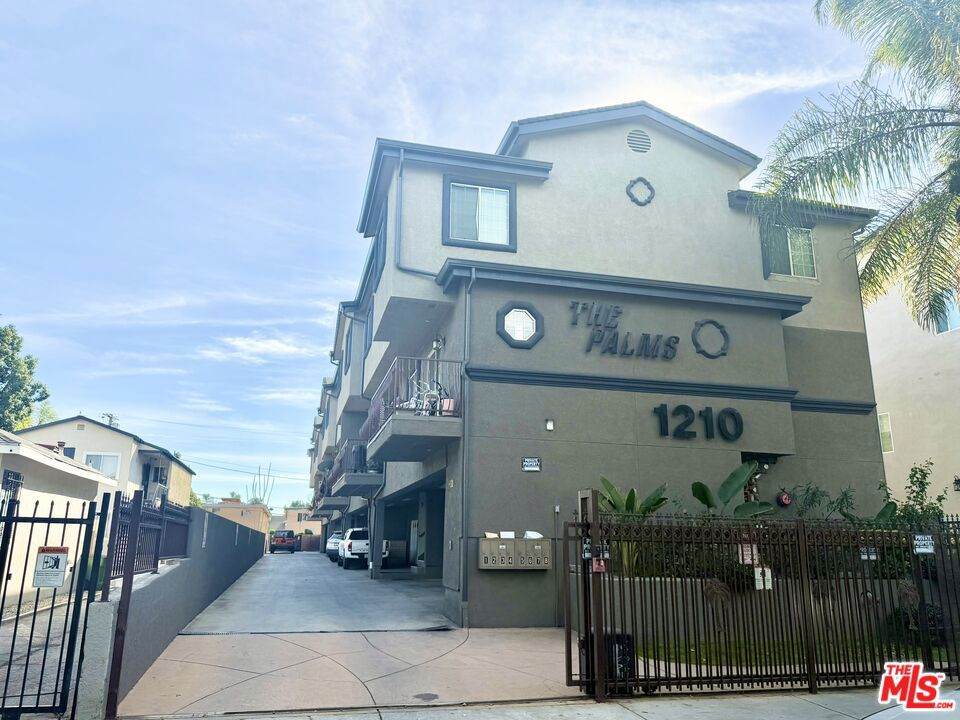 1210 39th Street - Photo 1